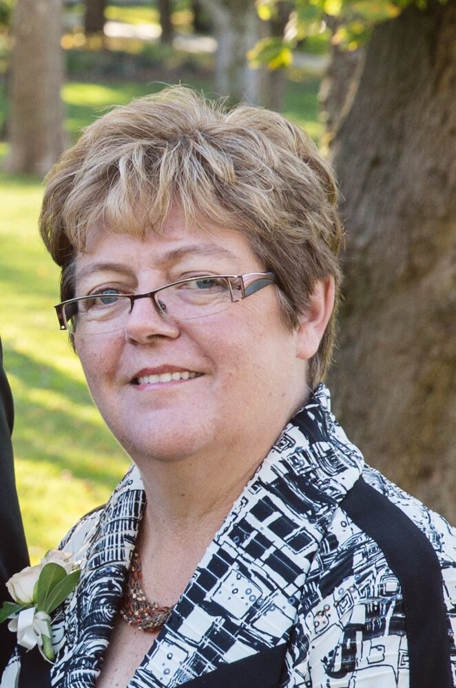 Shirley Tooktoshina